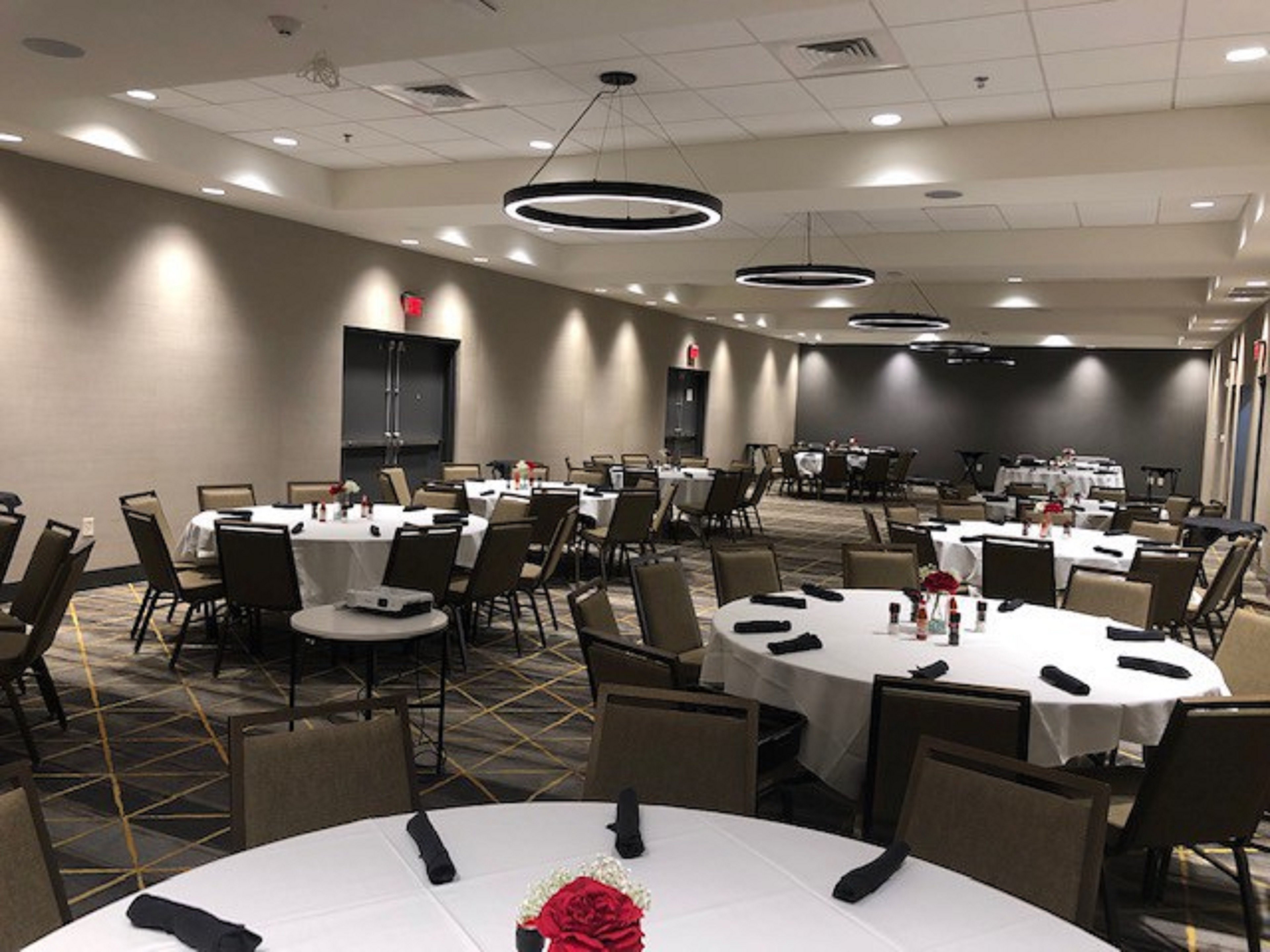 holiday inn and sts fayetteville w fort bragg area