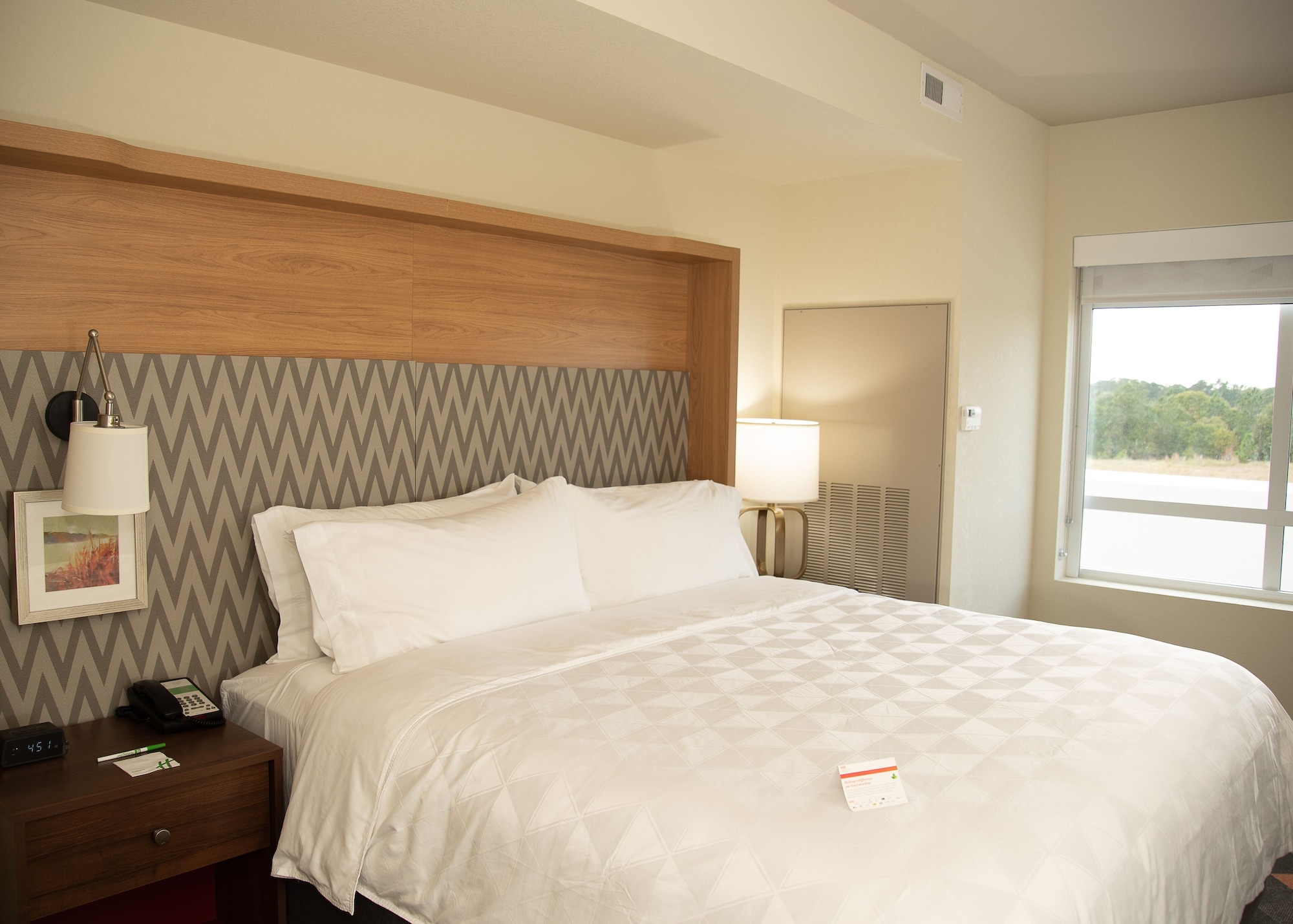 holiday inn and sts fayetteville w fort bragg area