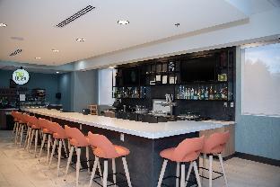 holiday inn and sts fayetteville w fort bragg area