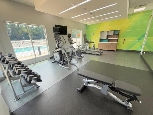 holiday inn and sts fayetteville w fort bragg area