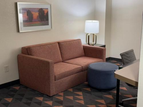 holiday inn and sts fayetteville w fort bragg area