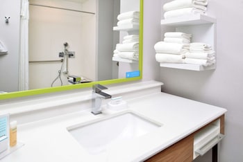 hampton inn tampa downtown channel district