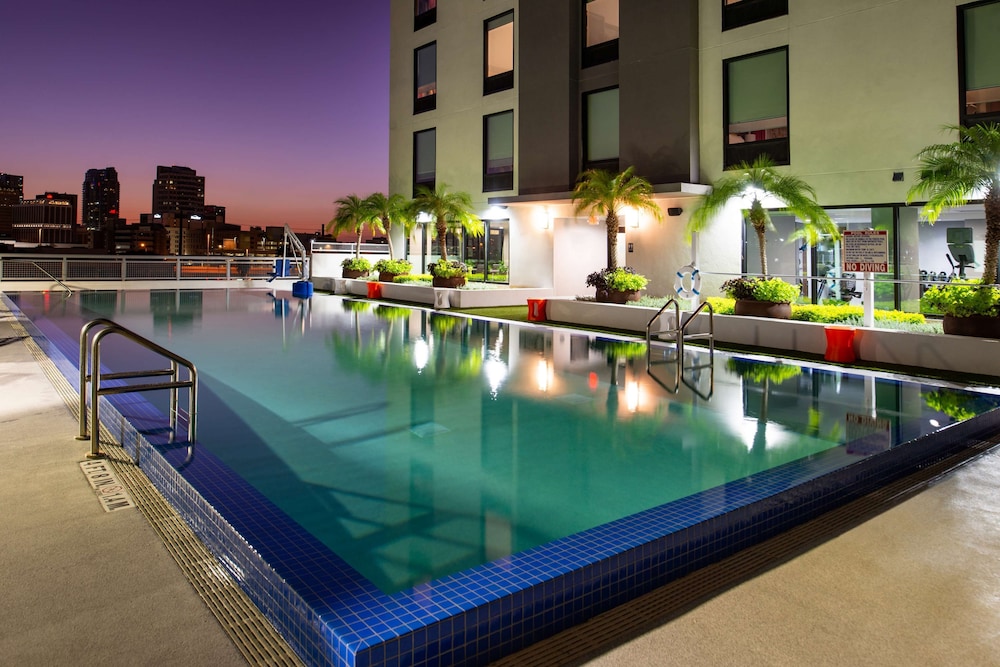 hampton inn tampa downtown channel district