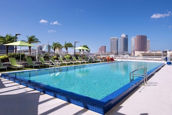 hampton inn tampa downtown channel district