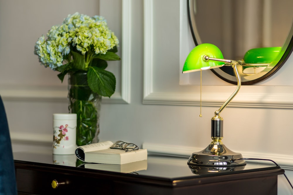 s central hotel and spa