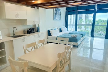 castle beach club condominiums by miarentals