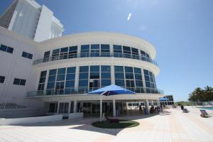 castle beach club condominiums by miarentals