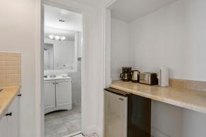 castle beach club condominiums by miarentals