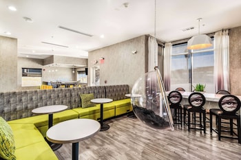 hy lo hotel ascend hotel collection