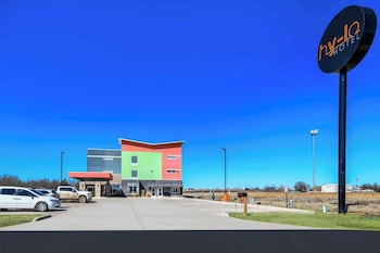 hy lo hotel ascend hotel collection