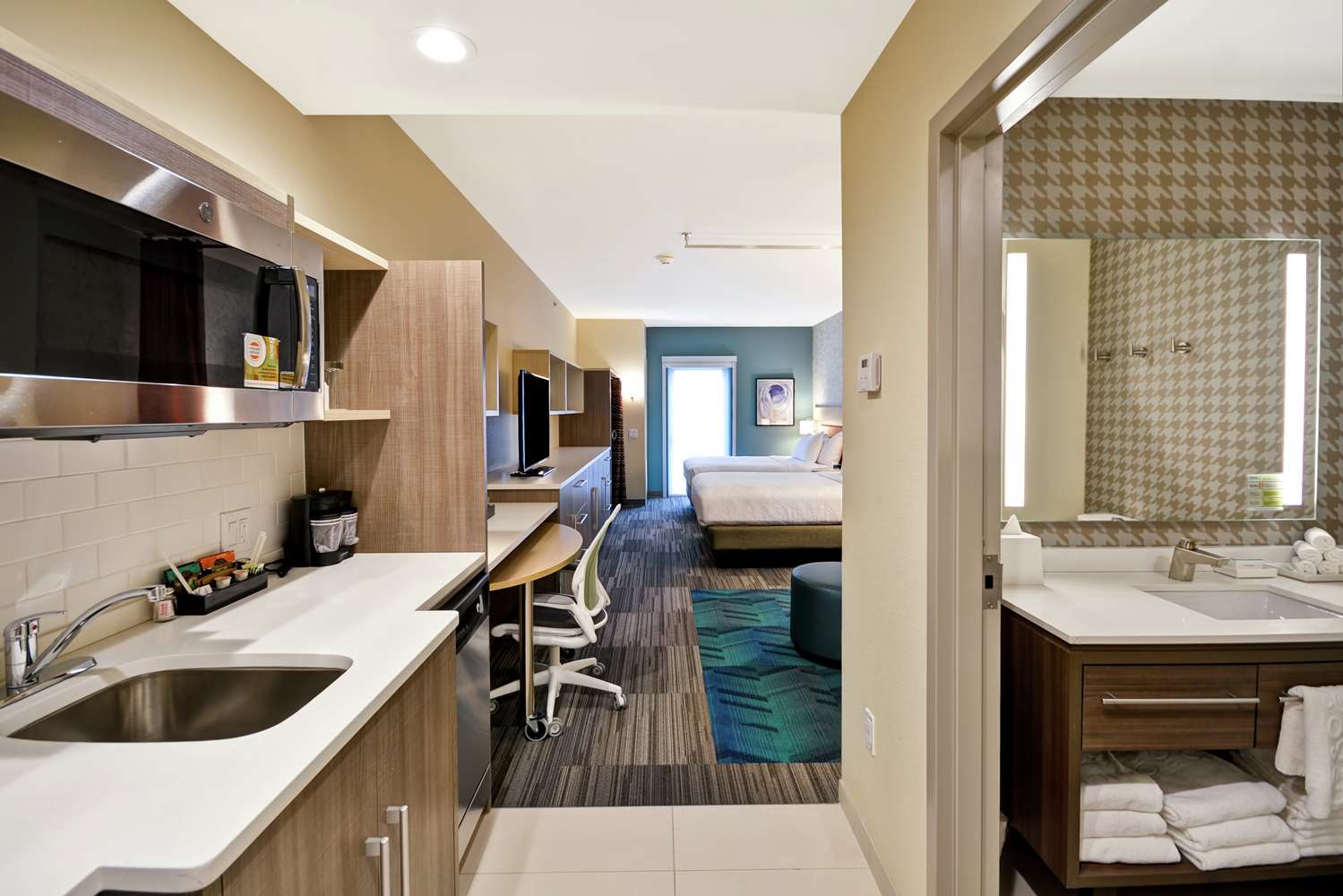 home2 suites by hilton at the galleria