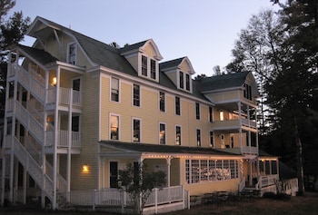 the woods inn