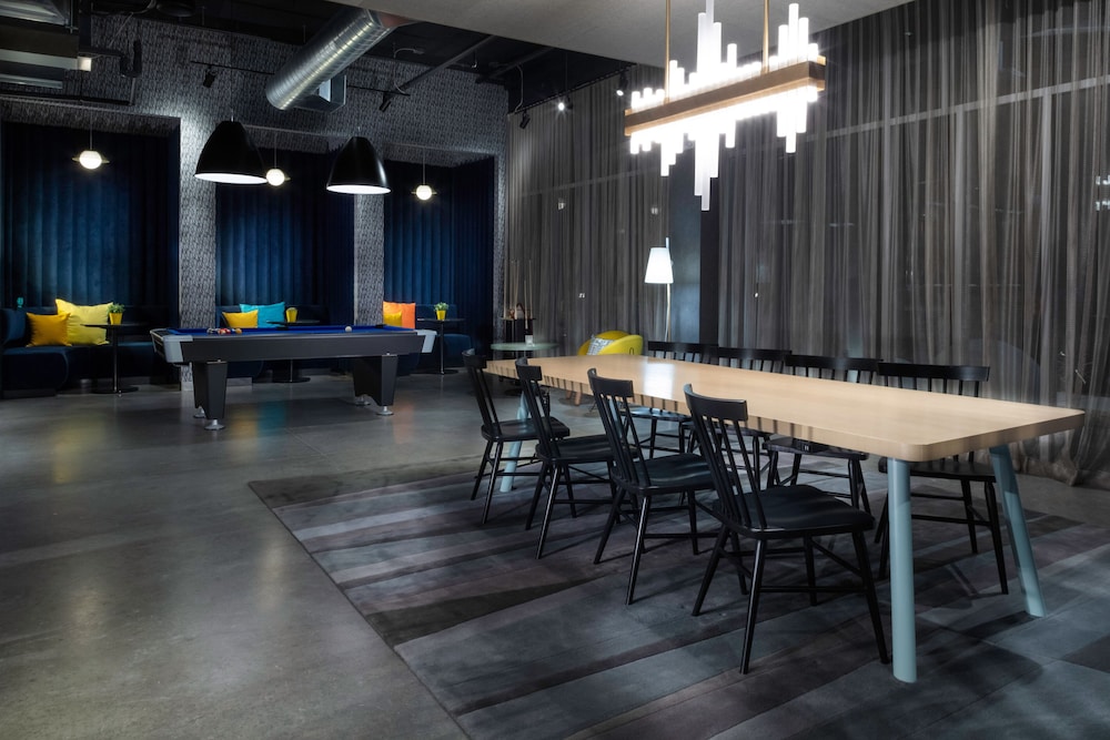 aloft glendale at westgate