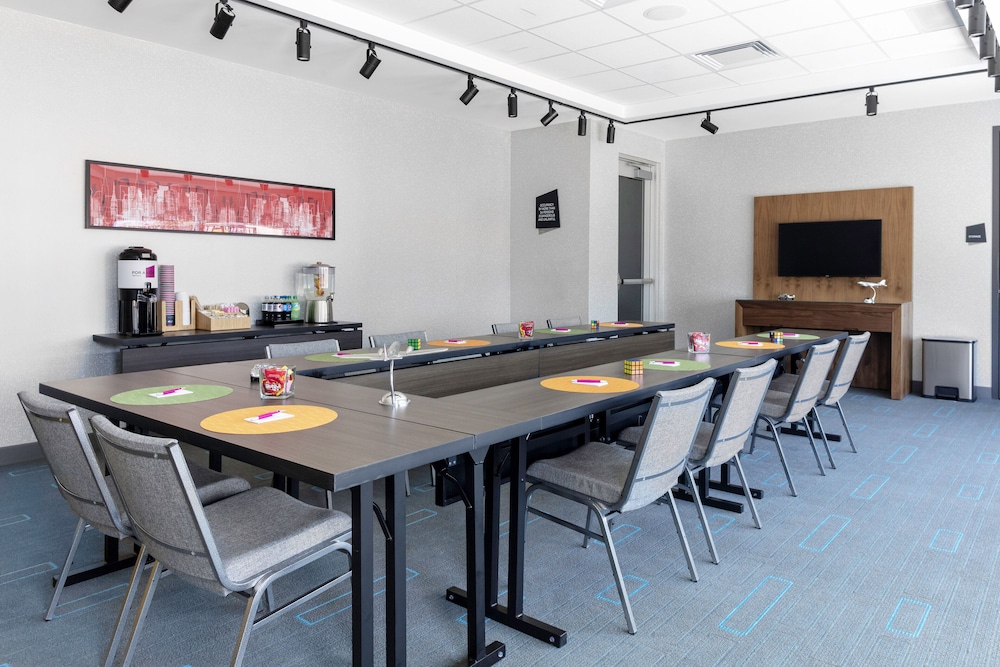 aloft glendale at westgate