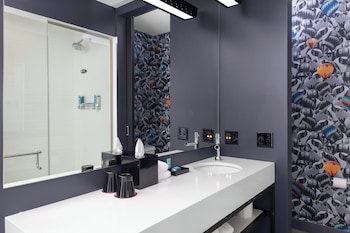 aloft glendale at westgate