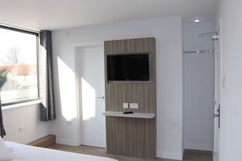 sky nights hotel london heathrow