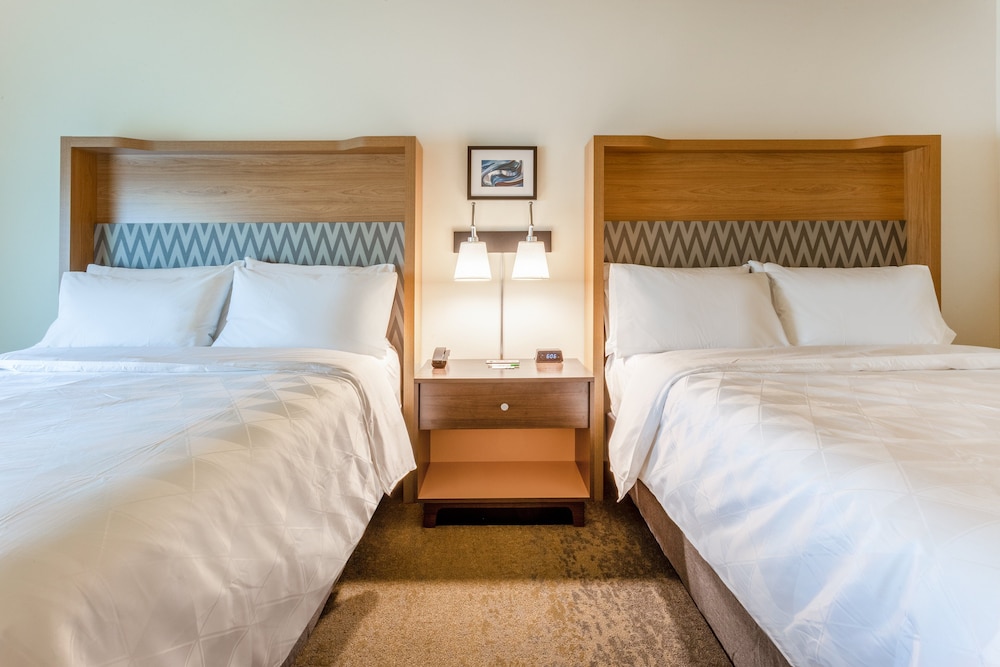 holiday inn cedar falls waterloo event ctr