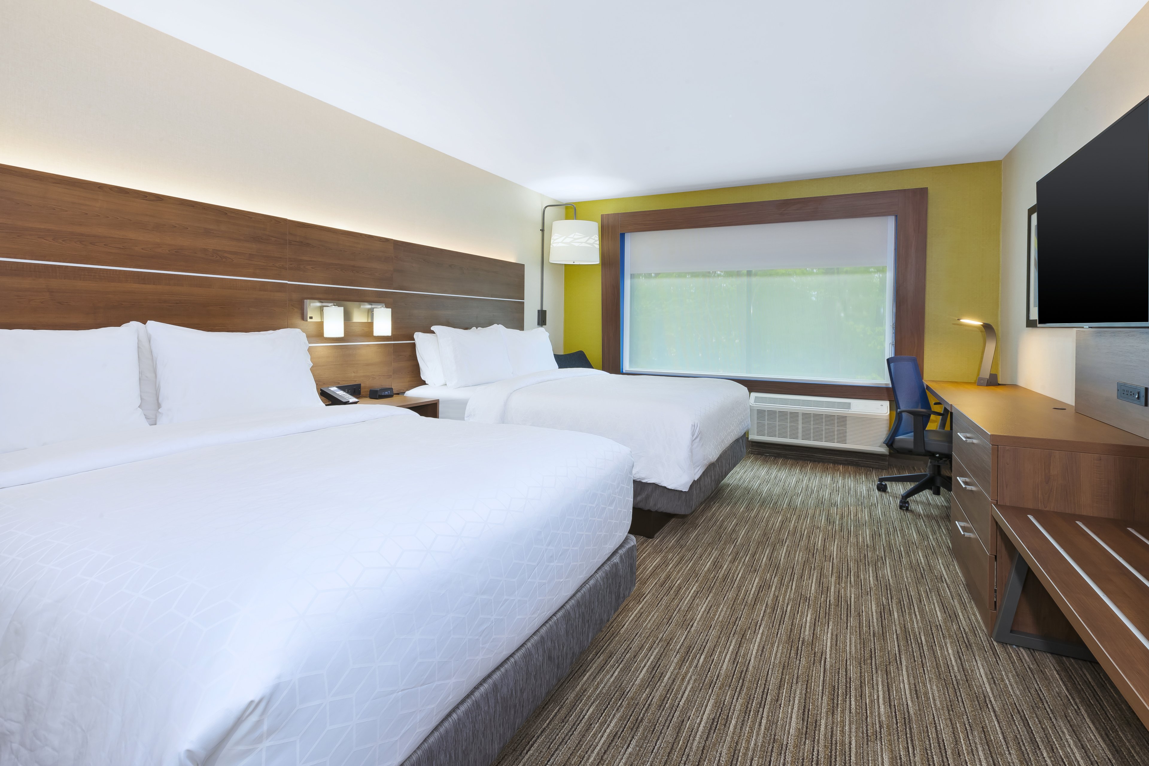holiday inn express and suites painesville concord