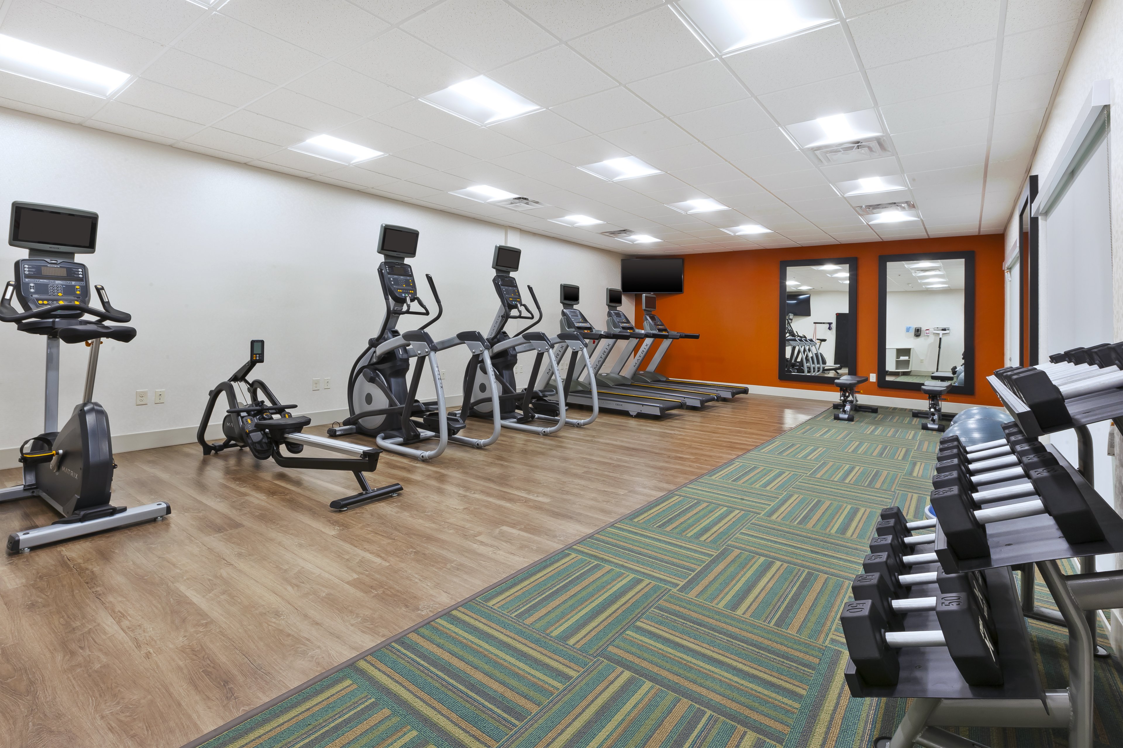 holiday inn express and suites painesville concord