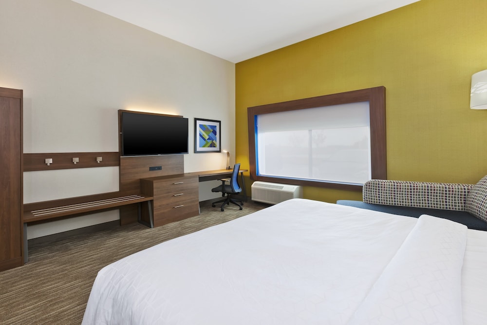 holiday inn express and suites painesville concord