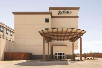 radisson hotel oklahoma city airport