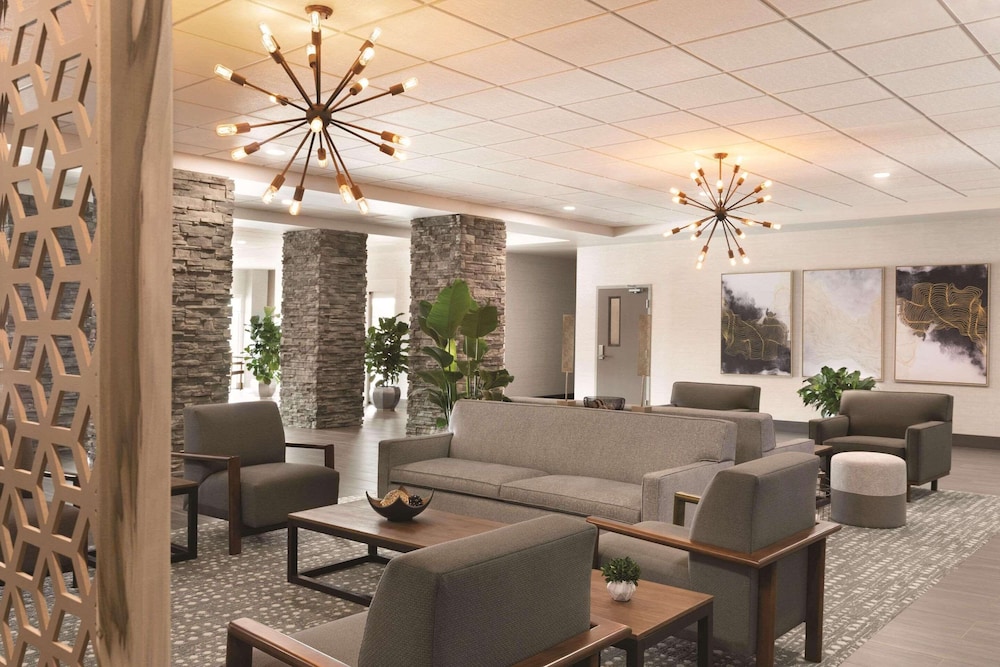 radisson hotel oklahoma city airport