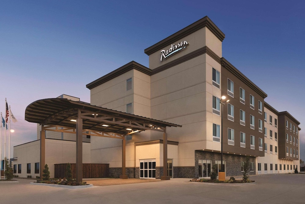 radisson hotel oklahoma city airport