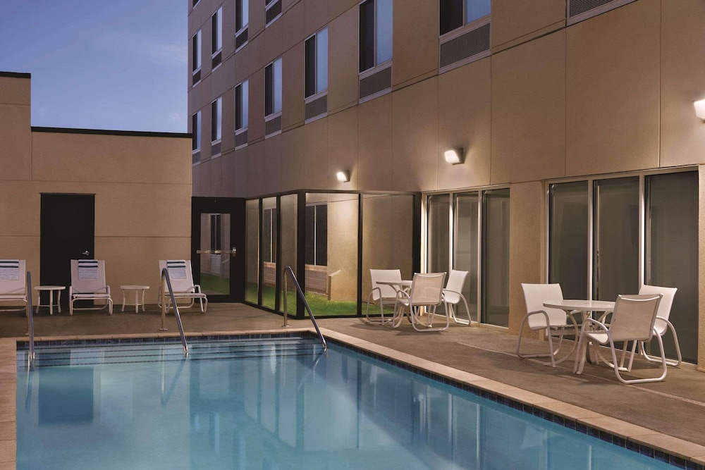 radisson hotel oklahoma city airport