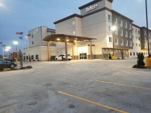 radisson hotel oklahoma city airport