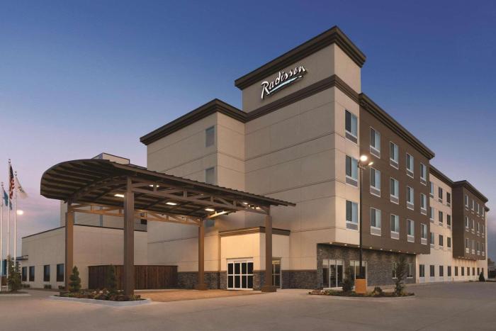 radisson hotel oklahoma city airport