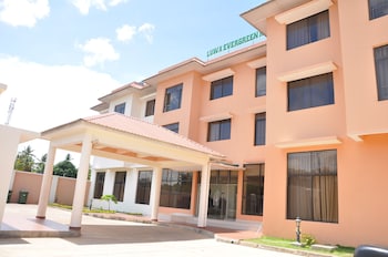 luwa evergreen hotel