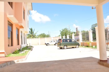 luwa evergreen hotel