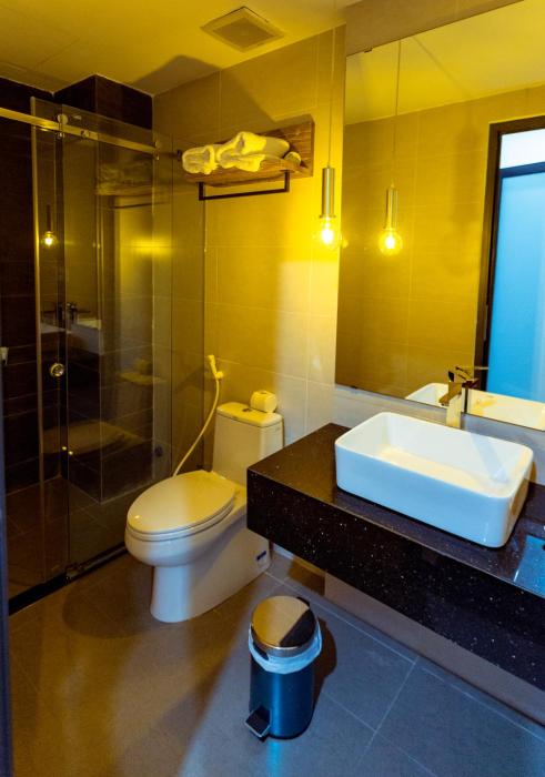 the g hotel hue hostel