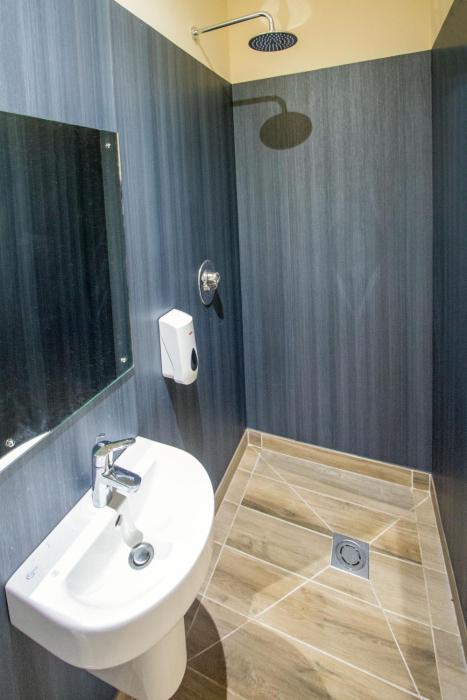 canolfan y fron hostel