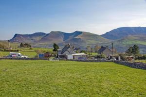 canolfan y fron hostel