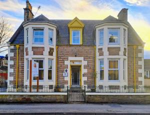 the coos guest house