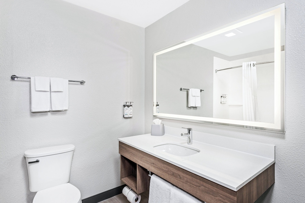holiday inn express hotel and suites chicago algonquin by ihg