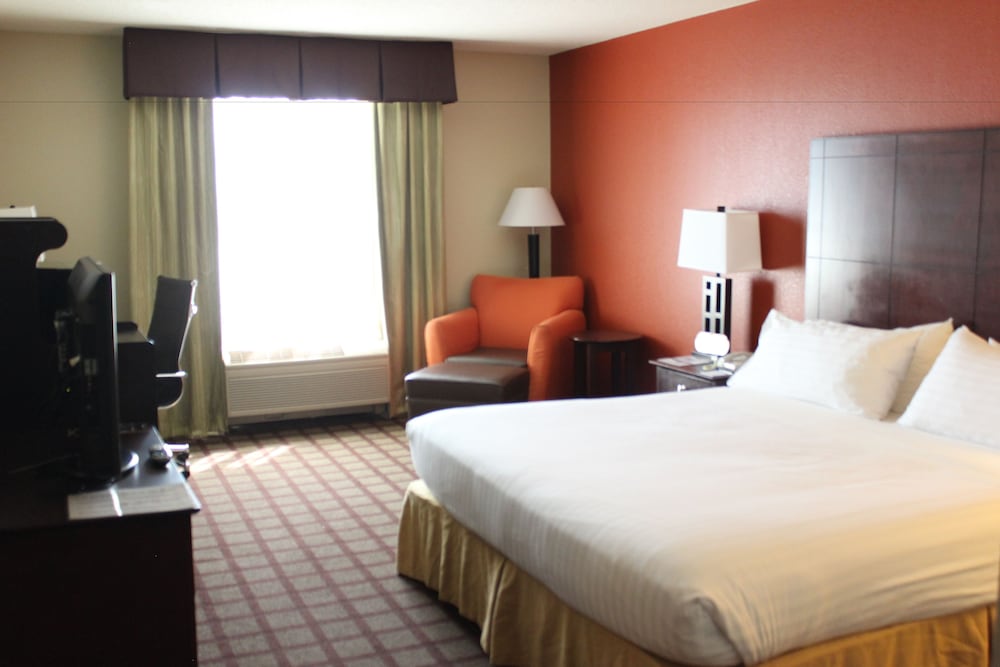 holiday inn express hotel and suites chicago algonquin by ihg