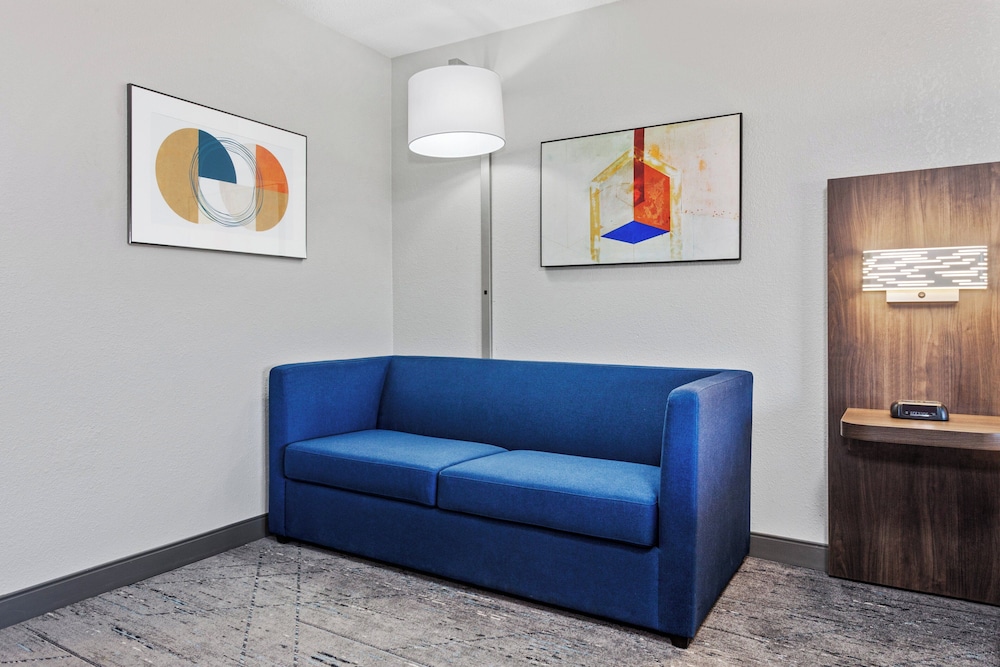 holiday inn express hotel and suites chicago algonquin by ihg