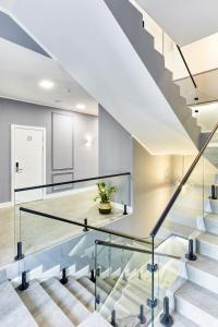 wine and pillow hotel by frapolli