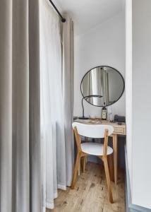 wine and pillow hotel by frapolli