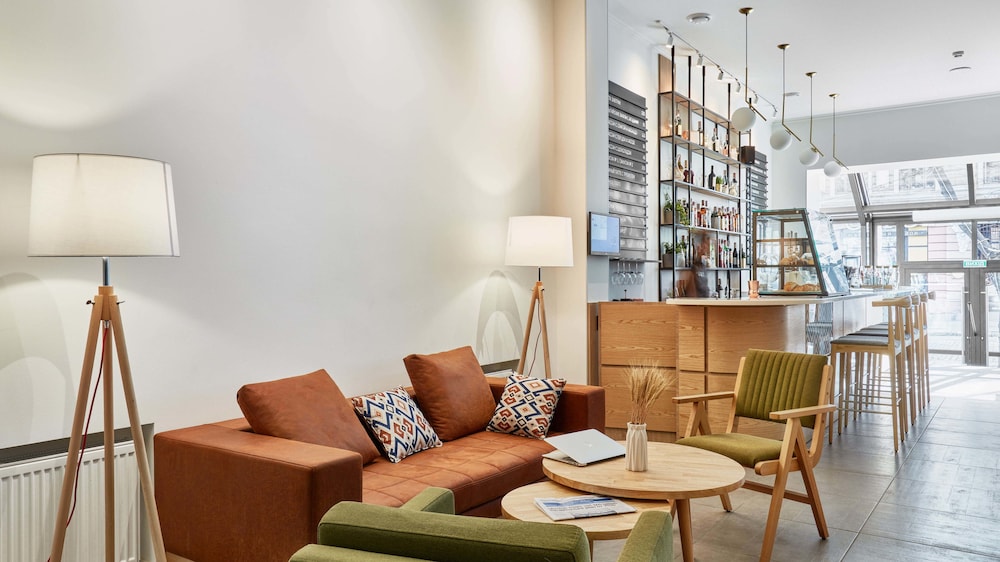 wine and pillow hotel by frapolli