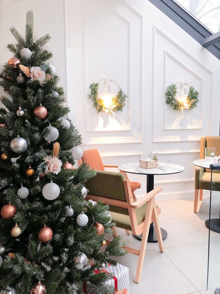 wine and pillow hotel by frapolli