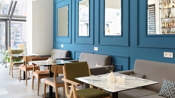 wine and pillow hotel by frapolli