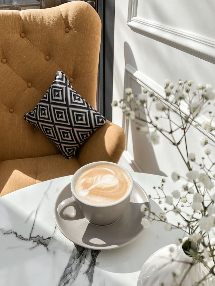 wine and pillow hotel by frapolli