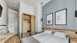 wine and pillow hotel by frapolli