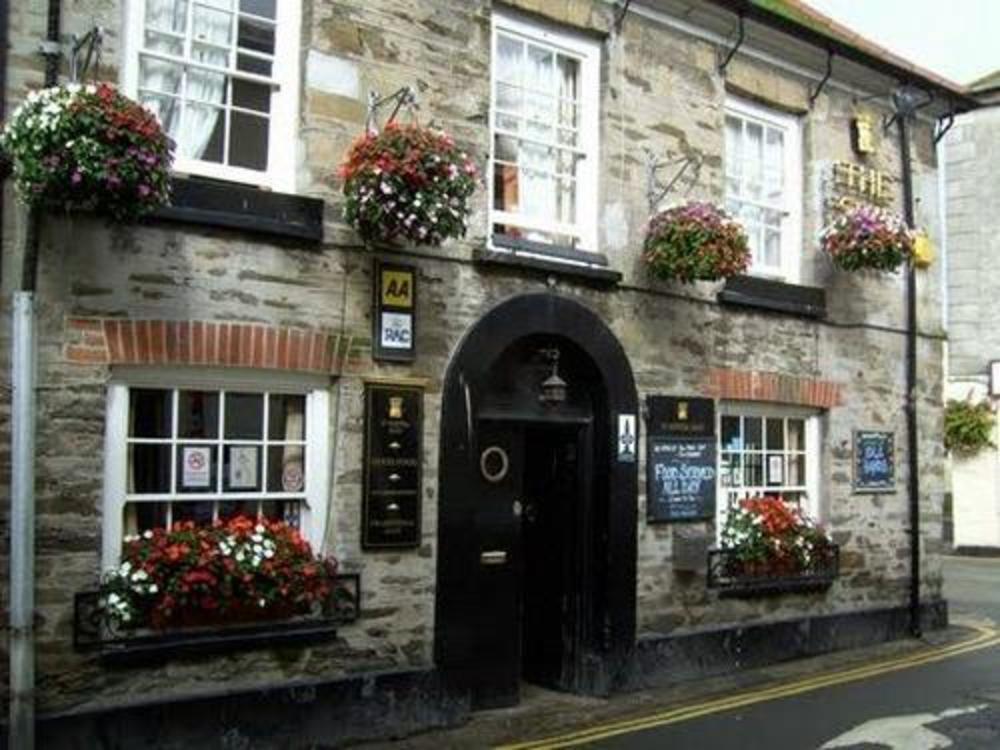 the ship inn lerryn