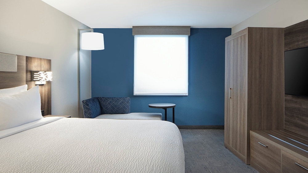 holiday inn express dallas medical market center