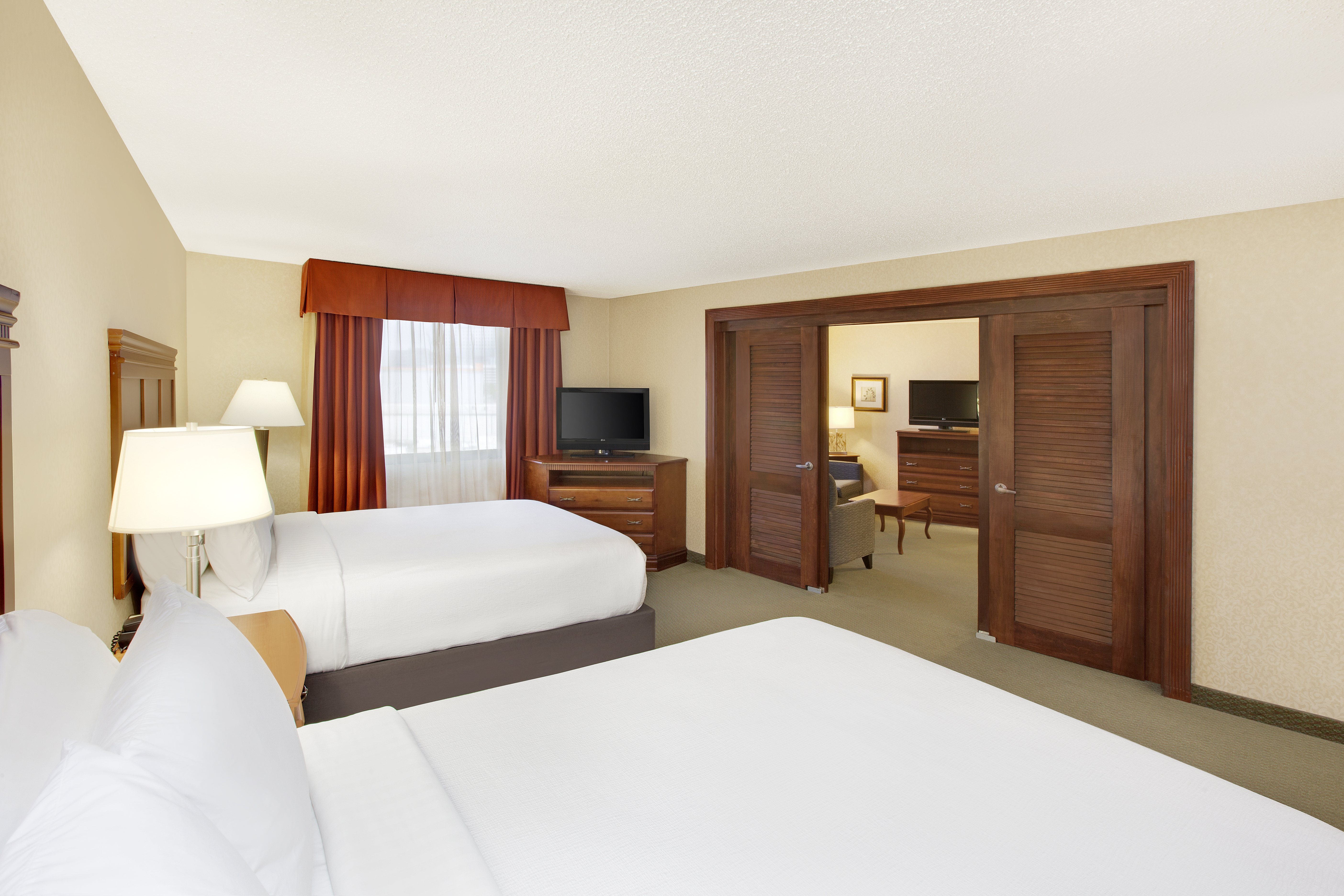 holiday inn express dallas medical market center
