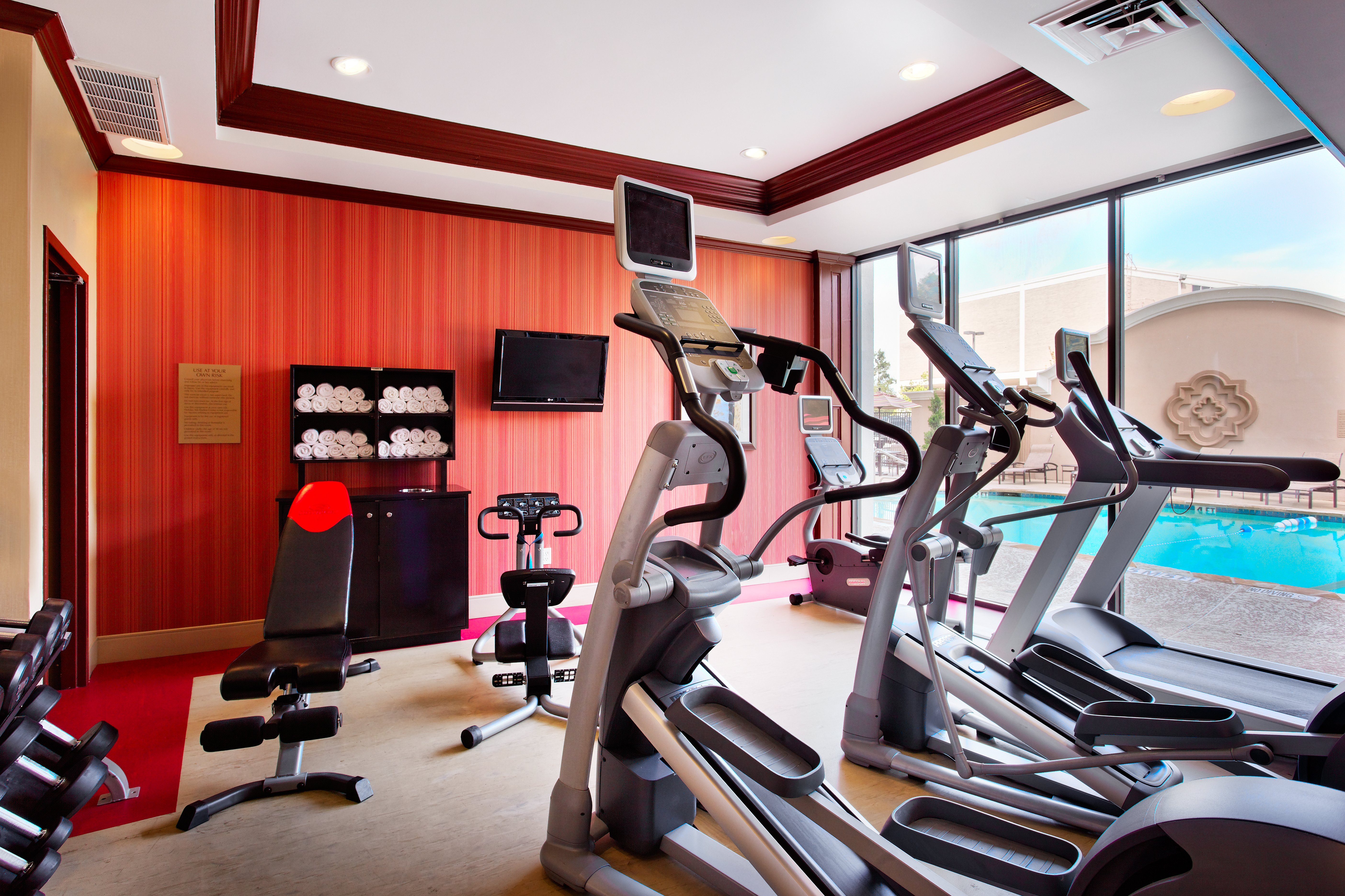 holiday inn express dallas medical market center